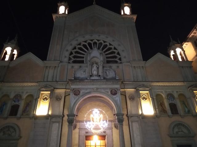 Chiesa luci Natale